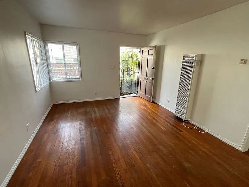 1 bed, 625 sqft, $3,110 — Photo 2