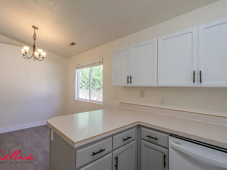 441 E Sunland Dr #6 — Photo 24