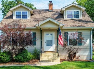 16W598 3rd Ave, Bensenville, IL 60106