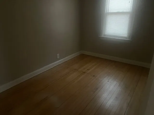 2 bed, 976 sqft, $1,360 — Photo 3