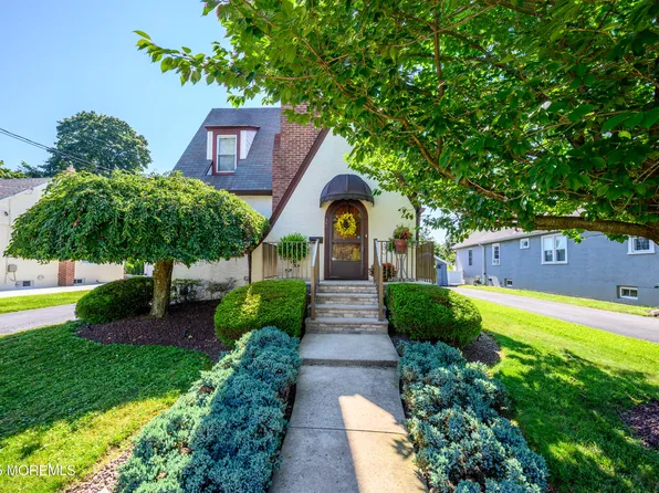 37 Kiawah Avenue, Freehold, NJ 07728