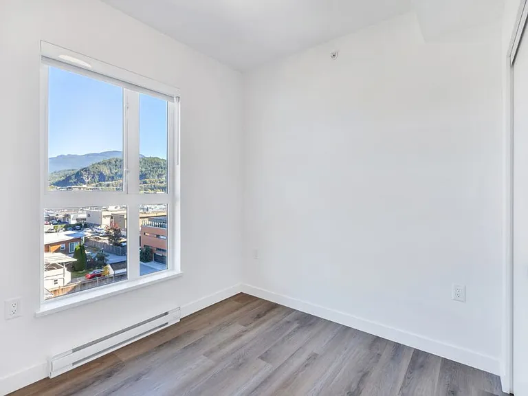 38012 3rd Ave — Photo 35