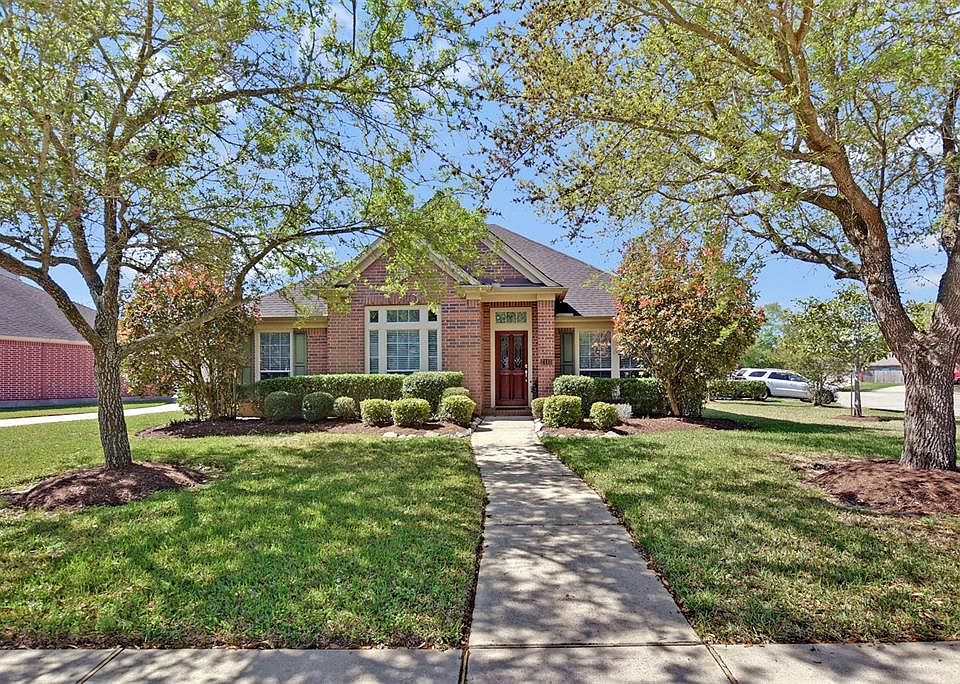 1st image of 2113 Balsam Lake Ln