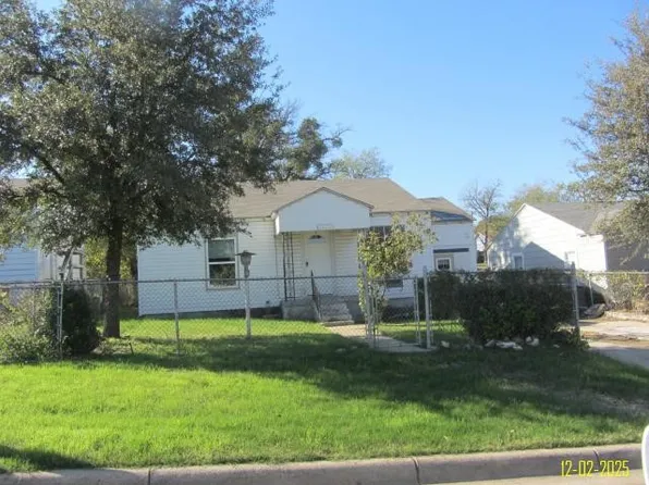 2713 NW 35th St, Fort Worth, TX 76106