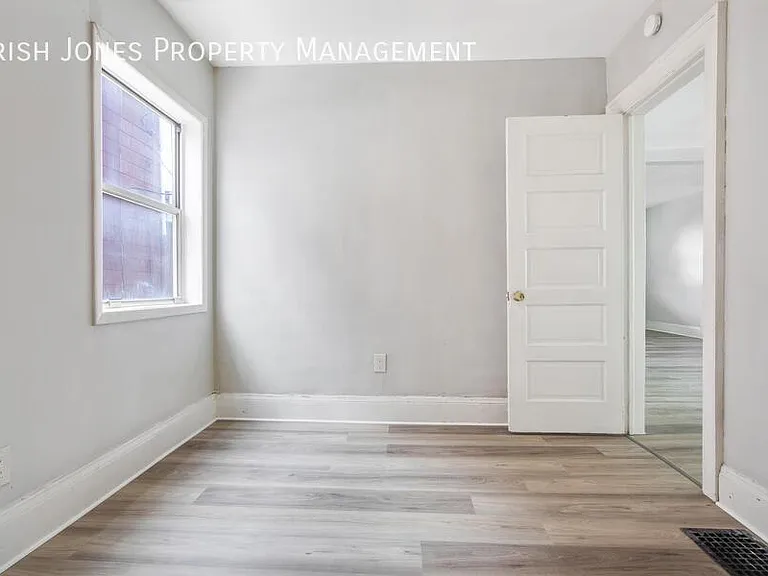 98 Edson St #1 — Photo 10
