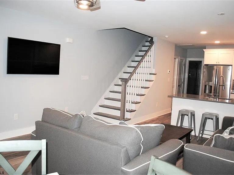 4 S Coolidge Ave #B — Photo 7