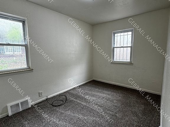 4th image of 1411 Gainey Ave