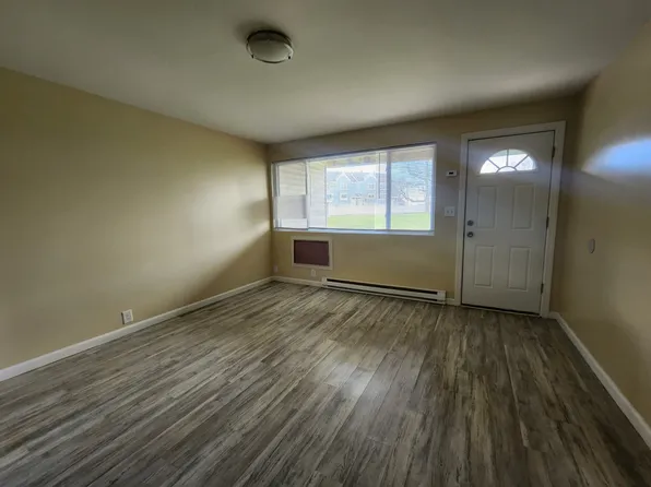 129 Cosey Beach Ave, East Haven, CT