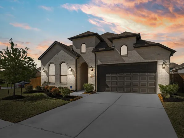 416 Bartlett St, Webster, TX 77598