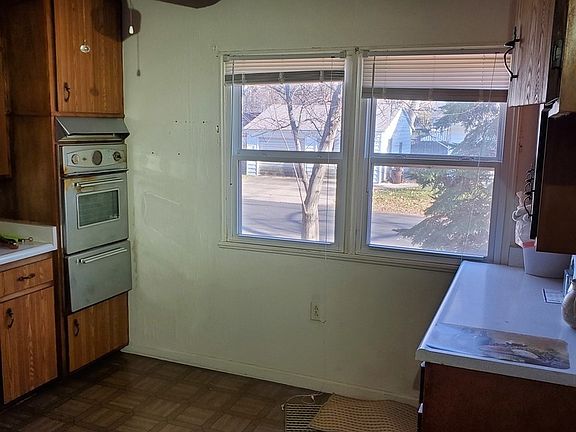 4th image of 1119 W Willcox Ave