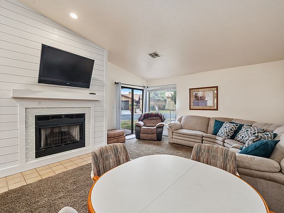3rd image of 677 N Ridge Rim Way #20