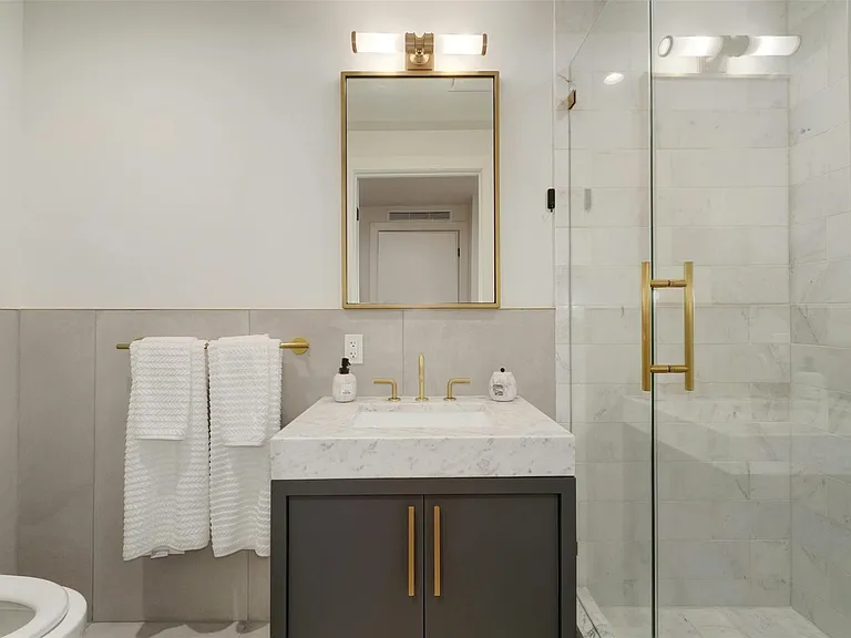 70 Rainey St #1807 — Photo 23