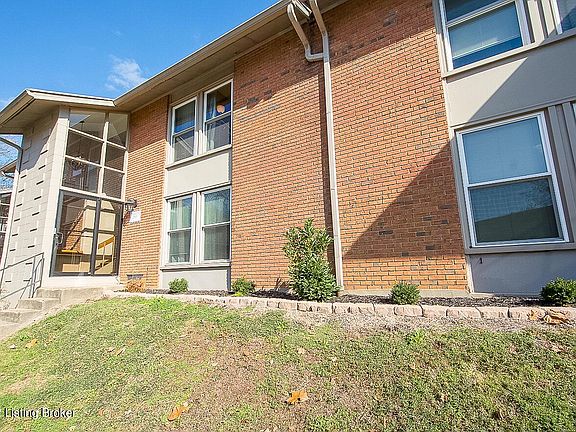 2nd image of 2505 Lindsay Ave APT 12