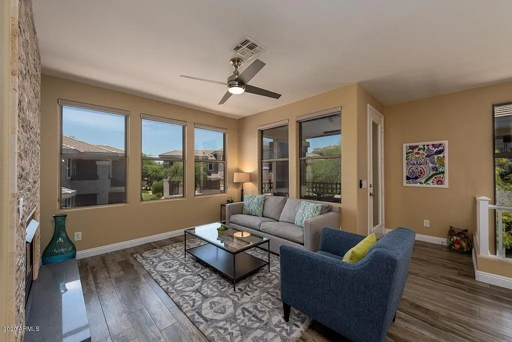 2 bed, 1243 sqft, $5,500 — Photo 2