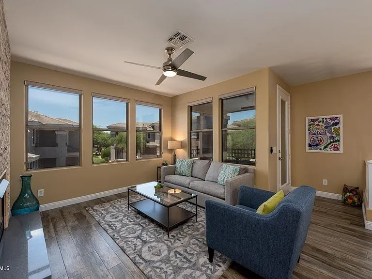 15221 N Clubgate Dr #2057 — Photo 2