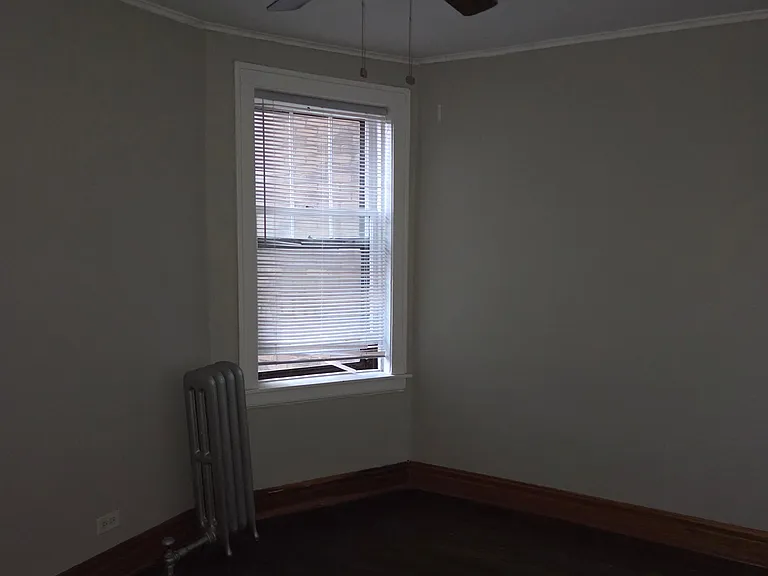 1335 W Fargo Ave #1W — Photo 6