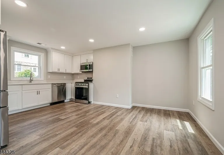 1225 Sussex Tpke — Photo 11