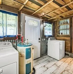 4526 Jones Rd — Photo 29