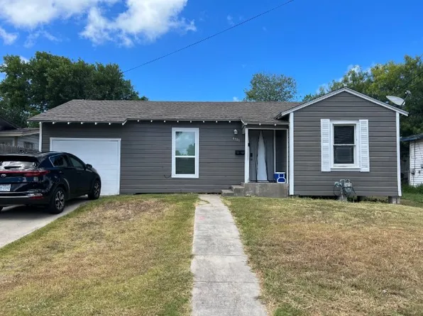 4701 Easter Dr, Corpus Christi, TX 78415