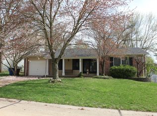 50 Kelly Leaf Dr, Saint Peters, MO