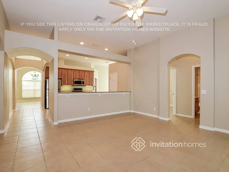 204 Towerview Dr E — Photo 6