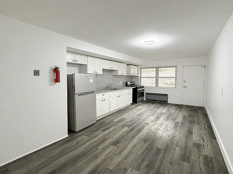 16 Clark Ter — Photo 2