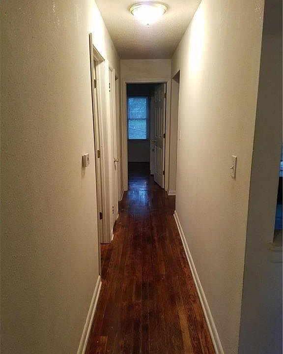 1st image of 1400 W Waldo Ave