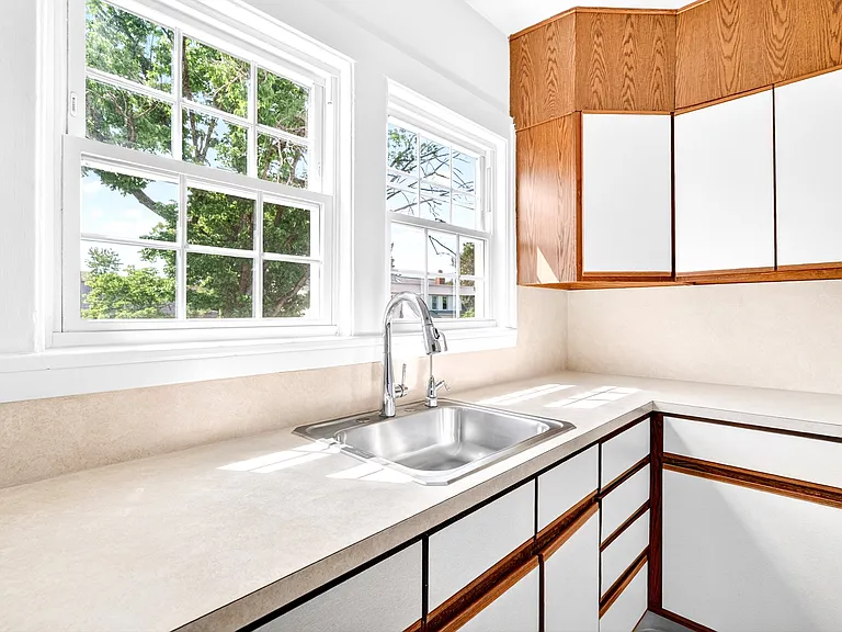 825 Main St #A — Photo 43