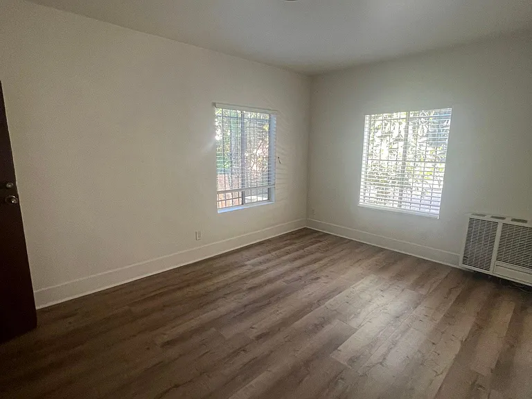 1927 Bonsallo Ave #3 — Photo 12