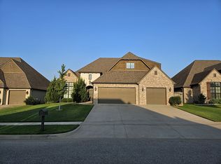 6622 S Willow Pl, Broken Arrow, OK 74011