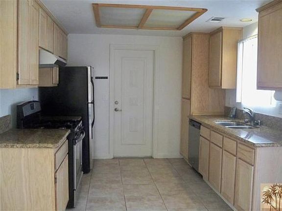 4th image of 10130 Palm Dr