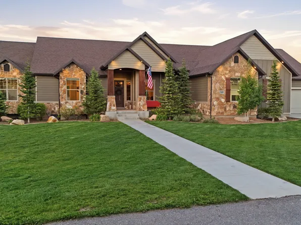 5420 N Estates Ln, Oakley, UT 84055