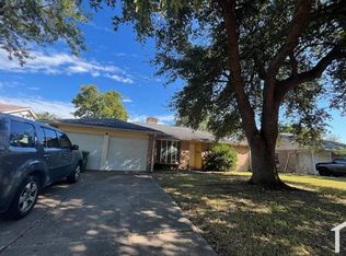 11718 Stroud Dr, Houston, TX 77072