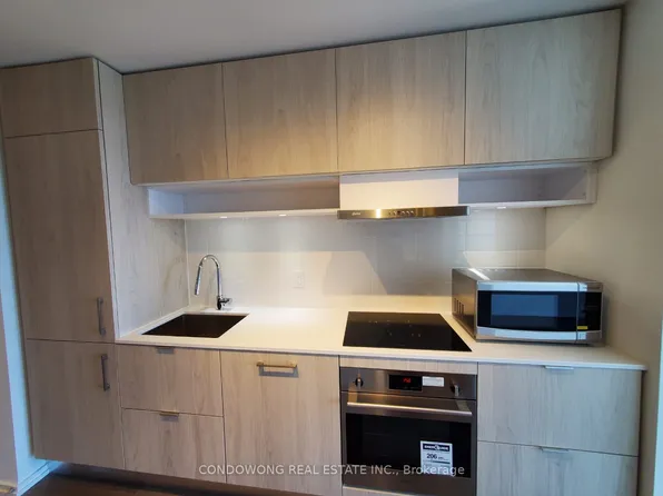 5 Soudan Ave, Toronto, ON