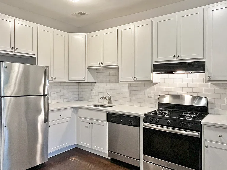409-411 S. Taylor Ave. and 101-103 Washington Blvd. — Photo 8