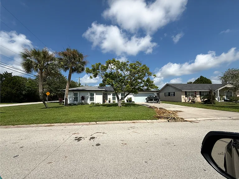 4105 Seabreeze Dr — Photo 8