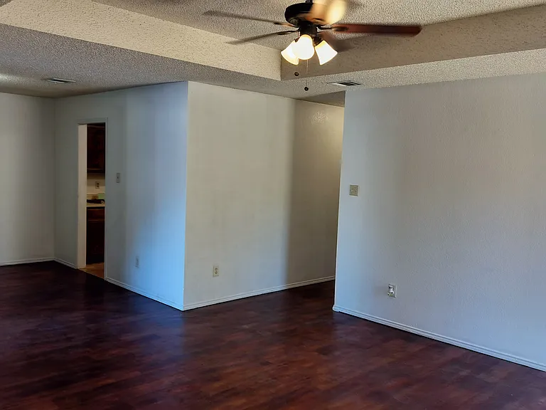 6302 Mark Ct #6300 — Photo 5