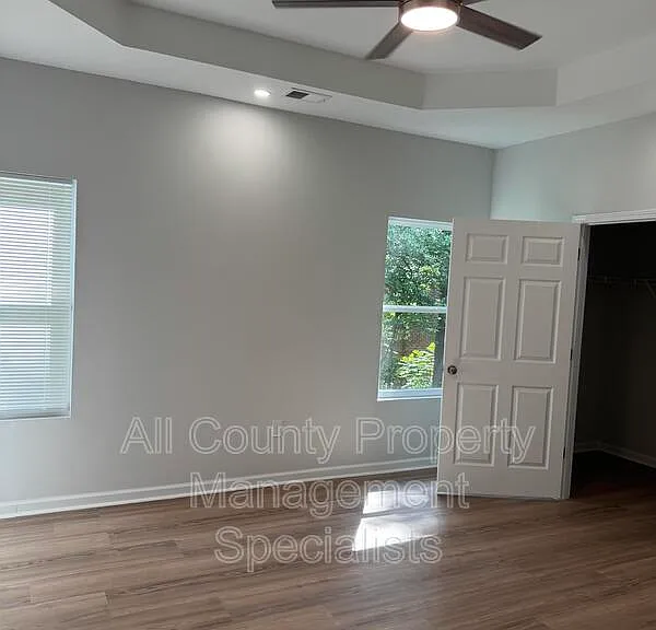 5111 Spalding Ave — Photo 7