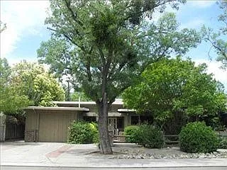 1511 Carlton Ave photo 1