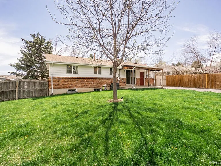 6739 W 70th Ave — Photo 15