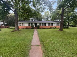 8 Howell Cir, Greenville, SC 29615