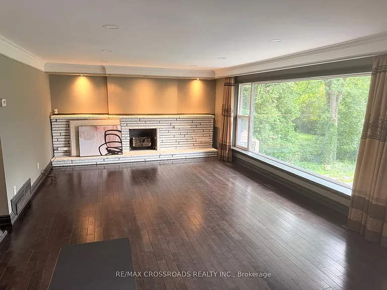 23 Burnview Cres — Photo 5
