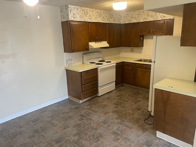 716 N Sprigg St #301 — Photo 5