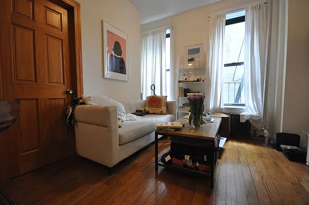 Rented by REAL New York | media 2