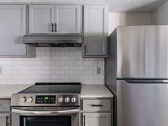 2nd image of 12610 Jupiter Rd #6470351