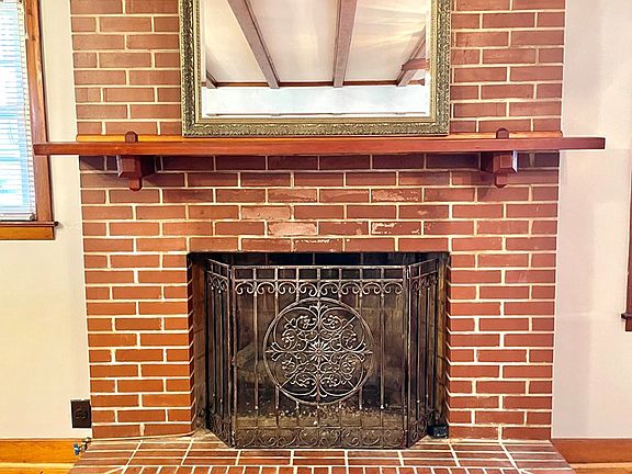 4th image of 103 Averett Ct
