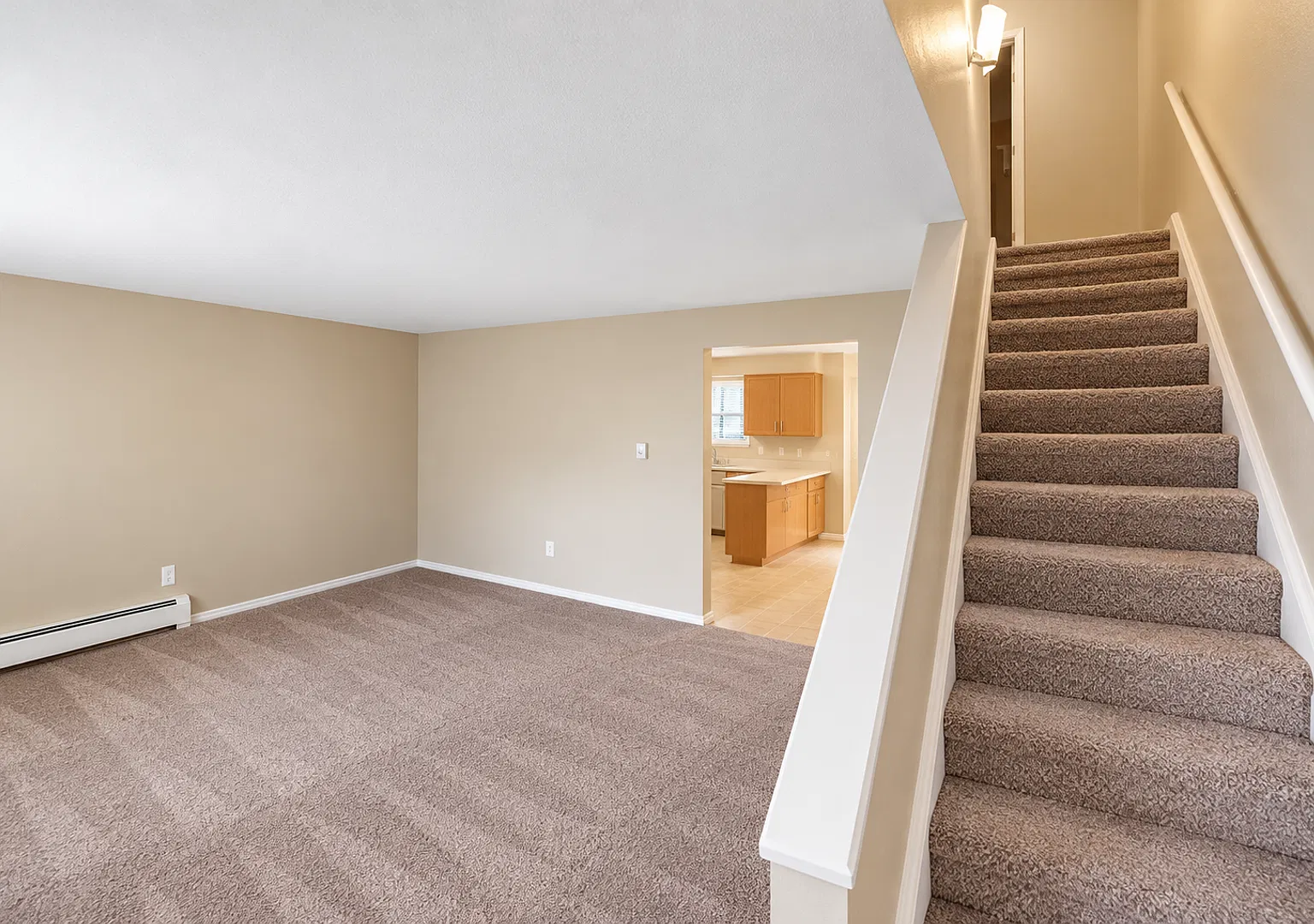 5705 S Pearl St — Photo 2