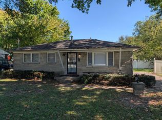 2311 Plantation Dr, Louisville, KY 40216