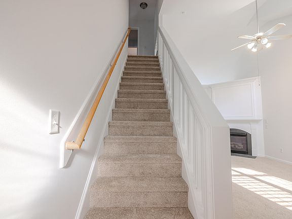 4th image of 8116 Rolling Glenn Dr