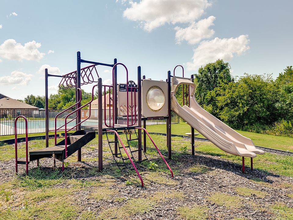 Next to the community pool, there is a children's playground!